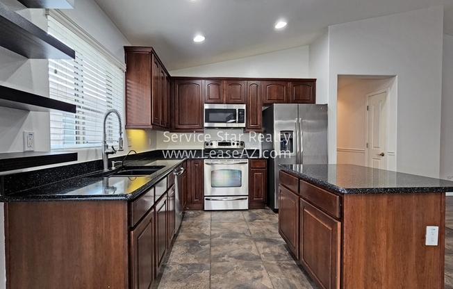 36243 N MIRANDESA DR