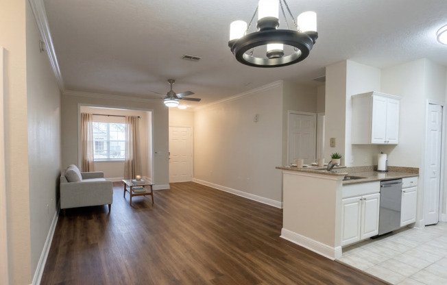 Available Now | First-Floor Condo with Washer & Dryer in Winter Garden!!!
