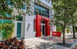 MIAMI LOFT