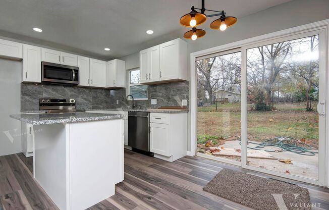 Spacious 4-Bedroom, 3-Bath Home for Rent in the Heart of Nixa!