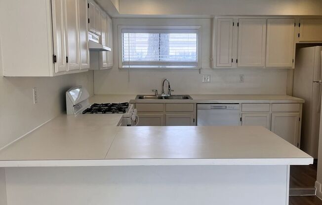 3002 Washington Square