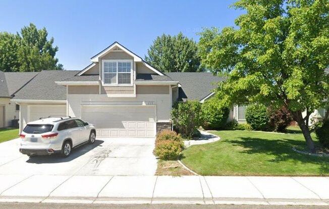 Beautiful 4 Bedroom Home in Eagle!