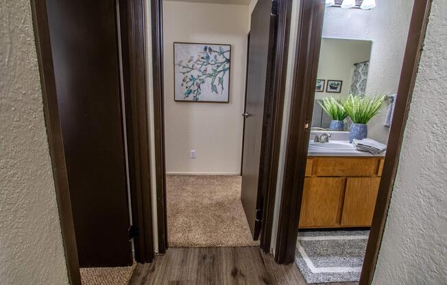 2 beds, 2 baths, 987 sqft, $969