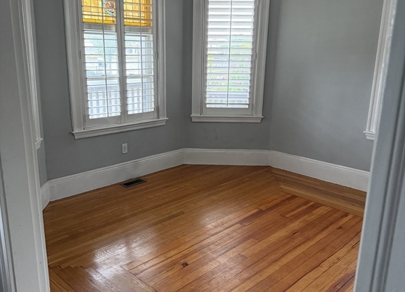 2 beds, 1 bath, 1,050 sqft, $2,900, Unit 1