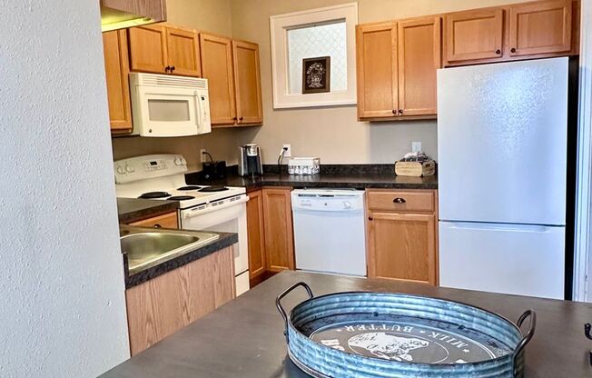 1 bed, 1 bath, $1,550, Unit 4