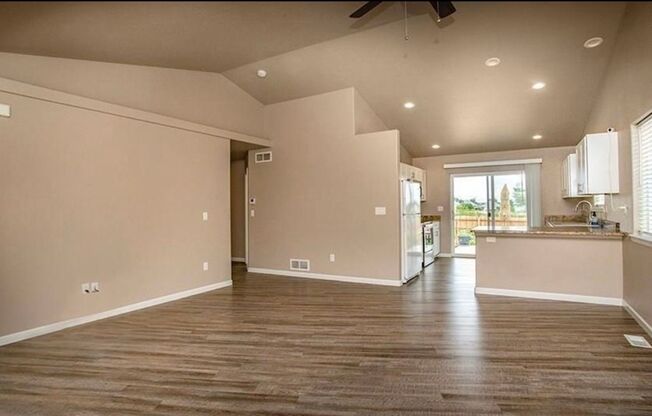3 beds, 2 baths, $2,300
