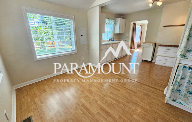 Vintage Charm in a Prime Bremerton Location!