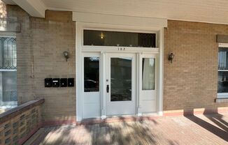 Spacious 1 Bedroom 1 Bath South Side of Town