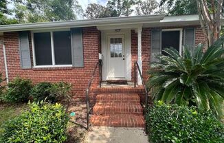 2 beds, 2 baths, $2,400