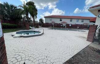 1653 EAGLE CRK CIR