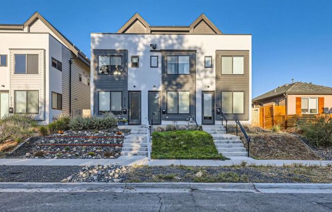 Modern Townhouse in Platte Park Available Immediately