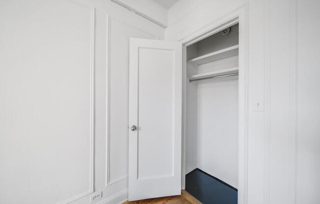 Studio, 1 bath, $3,400, Unit 1118