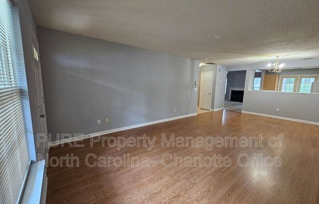 10035 UNIVERSITY PARK LN