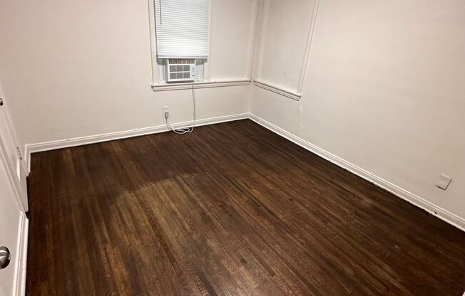 1 bed, 1 bath, $595