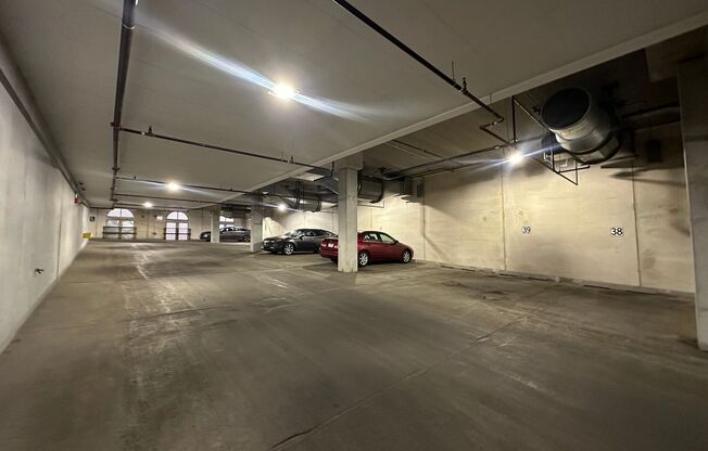 2 beds, 1 bath, 978 sqft, $2,250, Unit 609