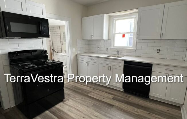 326-328 S 4th St.
