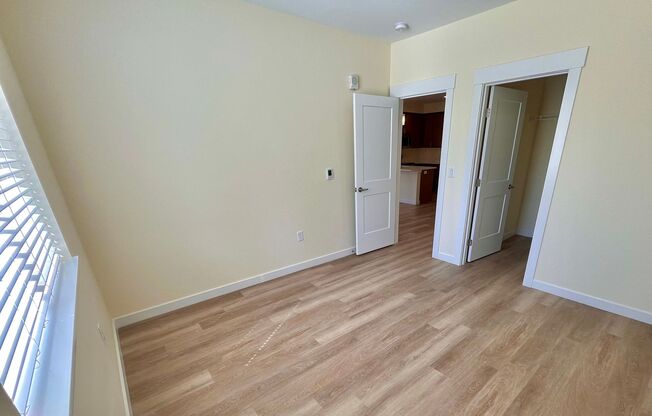 1 bed, 1 bath, 800 sqft, $1,600, Unit E205
