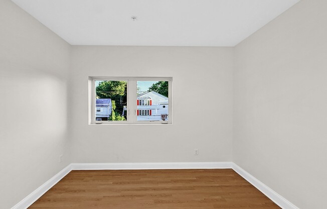 2 beds, 1 bath, 965 sqft, $2,900, Unit 300