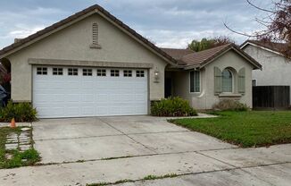 NORTH MERCED 3 BED 2 BATH