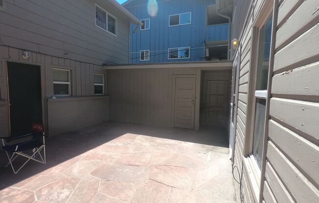 3 beds, 2 baths, $3,375, Unit 14