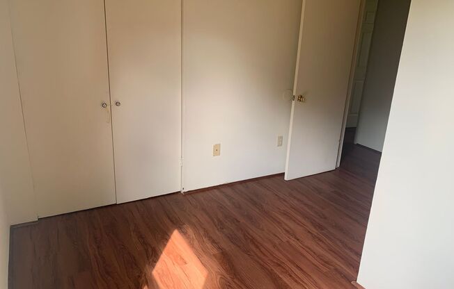 3 beds, 2 baths, $1,600