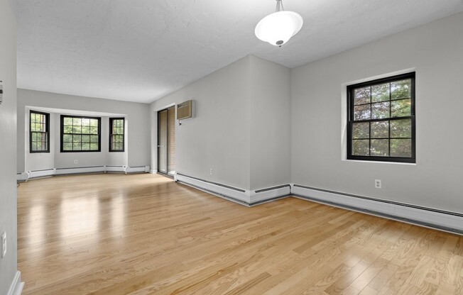 2 beds, 2 baths, 1,060 sqft, $2,600, Unit 32C