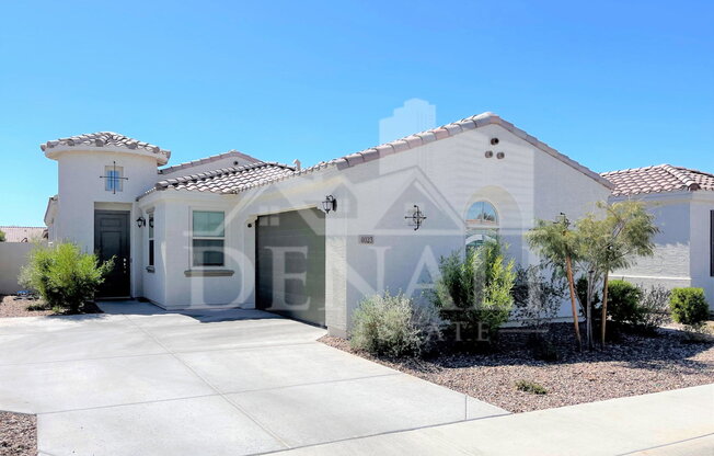 3 beds, 2 baths, 1,742 sqft, $2,295