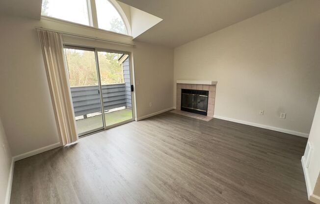 1 bed, 1 bath, 723 sqft, $1,645, Unit C11