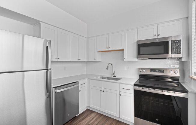 1 bed, 1 bath, 600 sqft, $1,550