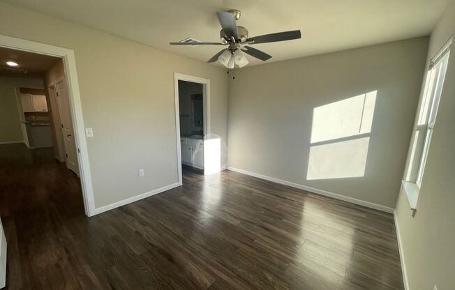 3 beds, 2 baths, $1,395