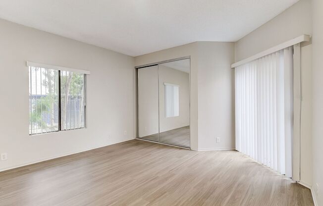 2 beds, 1 bath, 695 sqft, $3,498, Unit 208