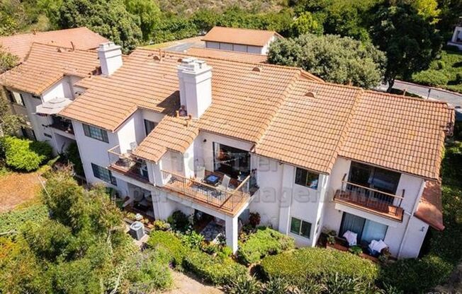 3 Bedroom, 2 Bath Beautiful Carlsbad Home for Lease — Rare End Unit with Views, Vaulted Ceilings & Modern Upgrades!