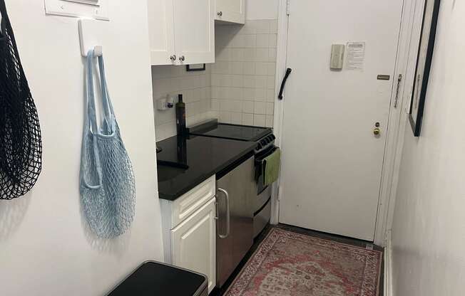 Studio, 1 bath, $3,025, Unit 612