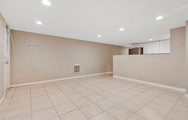 122 THOMAS ST NW