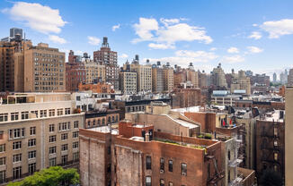 225 W 83 ST