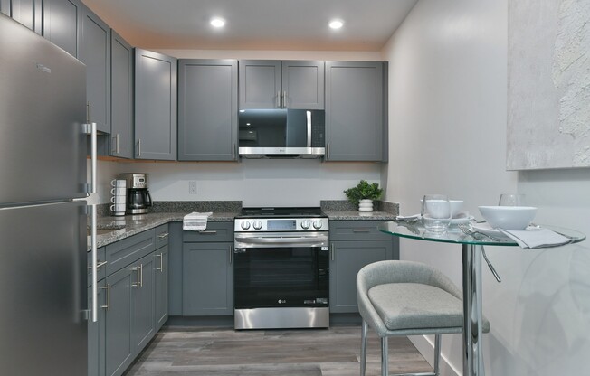 1 bed, 1 bath, $1,895, Unit 420
