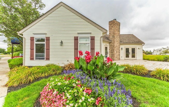 4551_Durrow_Dr_Columbus_OH_43228_USA-Exterior-0Z7A2036