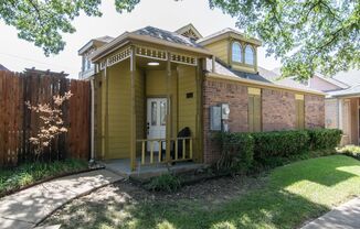 3142 ROYAL GABLE DR