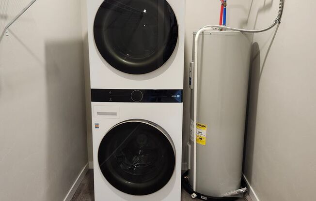 1 bed, 1 bath, 798 sqft, $1,325, Unit 202