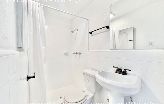 1794 W 24th St