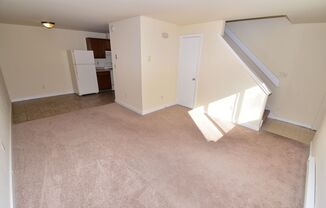 1 bed, 1.5 baths, 900 sqft, $1,400, Unit CH-12