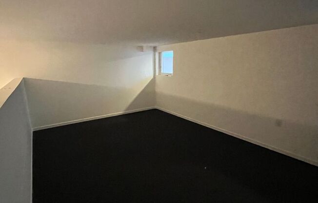 1 bed, 1 bath, 434 sqft, $1,895, Unit 4042