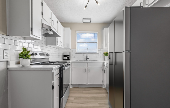 2 beds, 2 baths, 950 sqft, $1,199, Unit 206