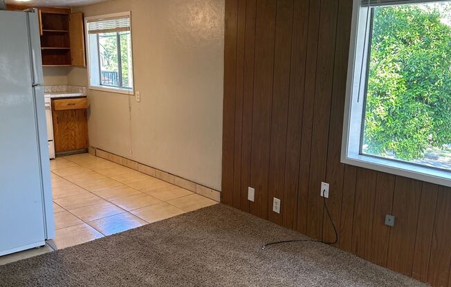 2 beds, 1 bath, $1,150, Unit 439A