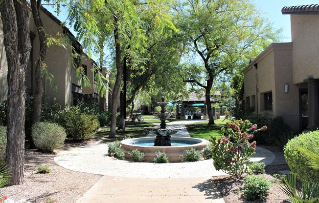 2 beds, 2 baths, 919 sqft, $1,675, Unit 1098