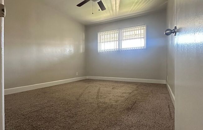 LAST 1 Bedroom/ 1 Bathroom Apartment Available!