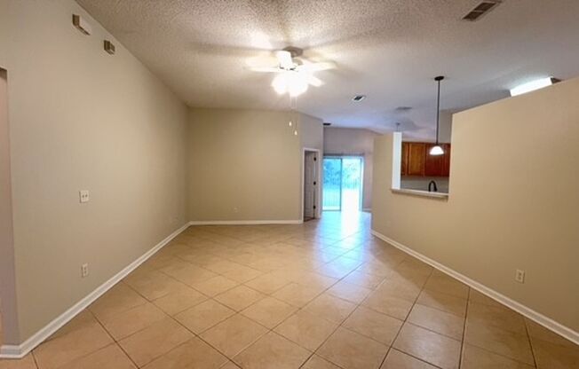 Charming 3 Bedroom, 2 Bath home in Seminole Woods