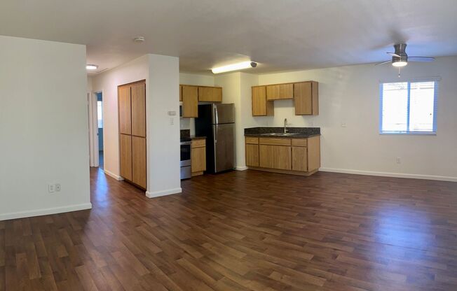 2 beds, 1 bath, $2,195, Unit 30