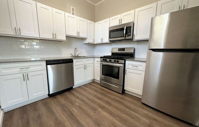 2 beds, 1 bath, 1,035 sqft, $1,595, Unit Unit 17-B