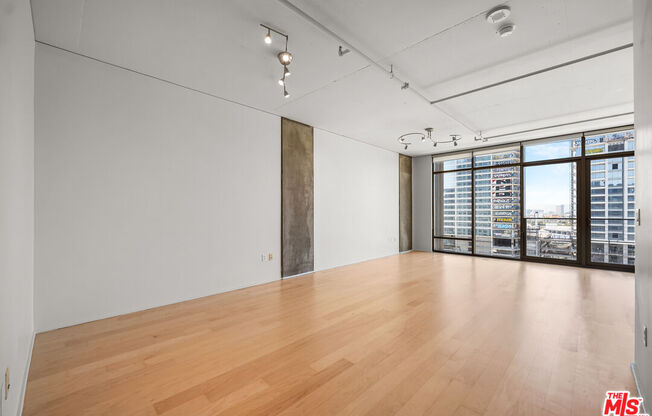 1 bed, 1 bath, 1,030 sqft, $3,200, Unit 1410